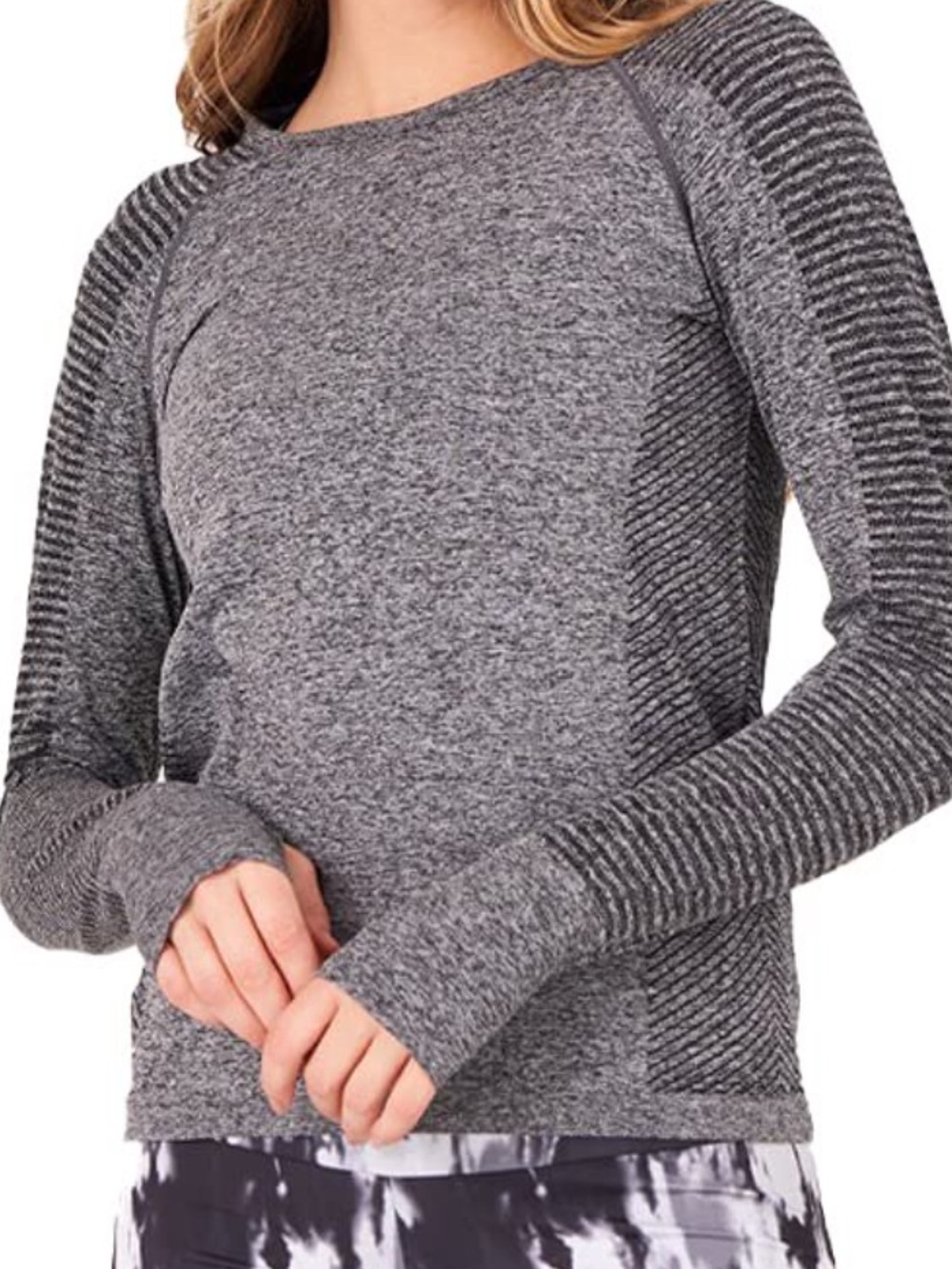 Set of 2: Onzie Seamless Long Sleeve Thumbhole Tops Gray and Soft Pink M/